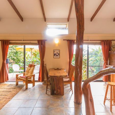 Cabana Vaenga Miro Hanga Roa Esterno foto